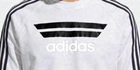 阿迪达斯运动品牌Logo - 经典的三条纹标志